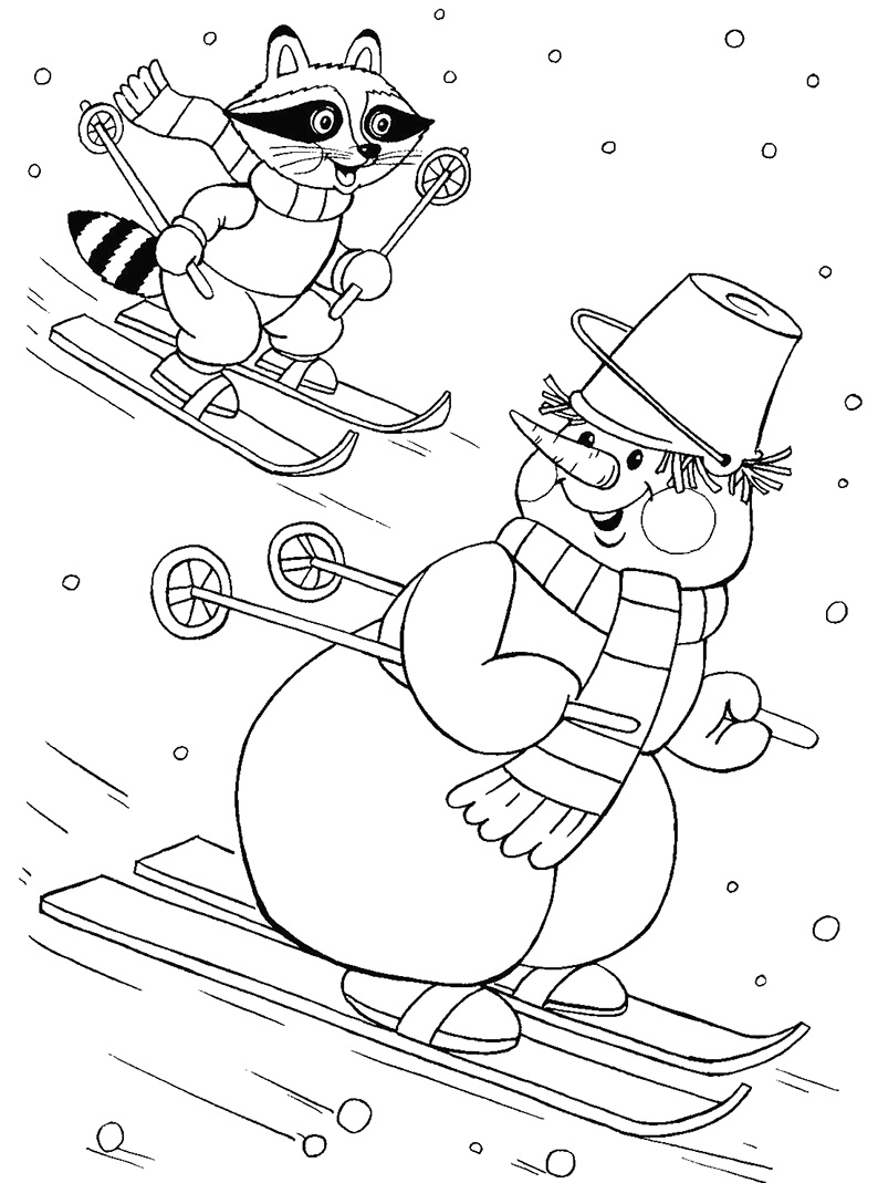 Енот и снеговик спускаются с горки на лыжах наперегонки